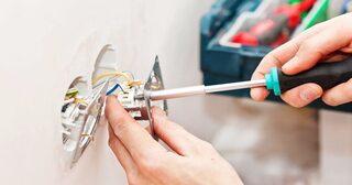 Электромонтажные работы в Липецке от Мастер24 — электромонтаж под ключ, цены от 1663 руб., заказать услуги